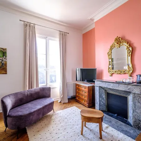 Aux Marquises 4*