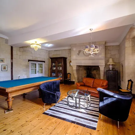 Aux Marquises Pensionat 3*